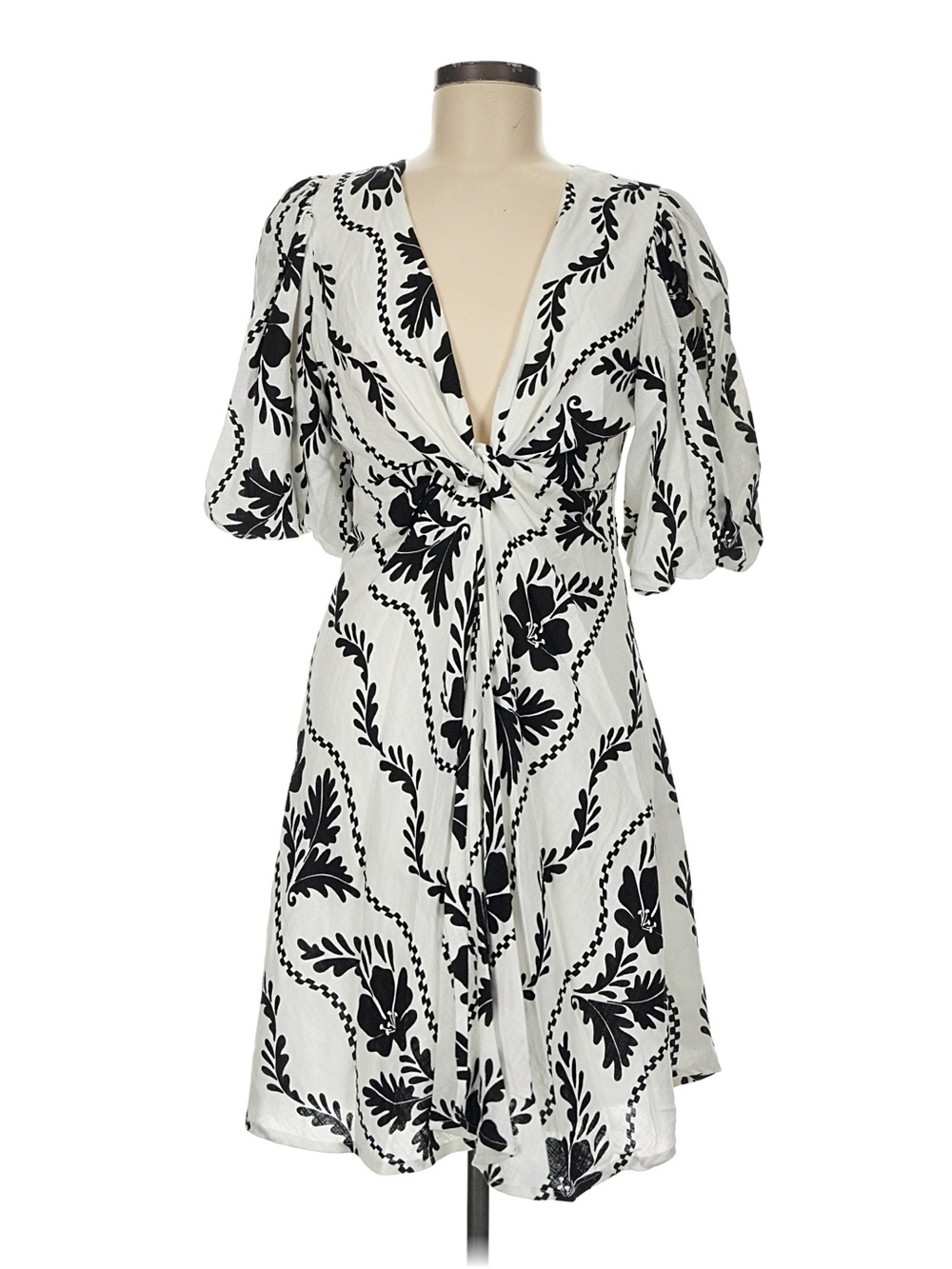 The Monochrome Riviera Mini